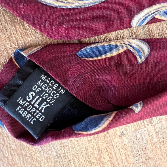 Vintage Mickey Silk Tie - Hidden Mickey Mouse - Picture 5 of 6